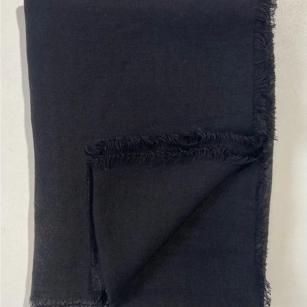 Destin Linen Scarf Wrap Black Gray Made in Italy $340 Retail Luxury Brand - Picture 4 of 16